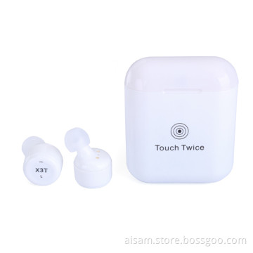 Headphones With Magnetic Charging Case